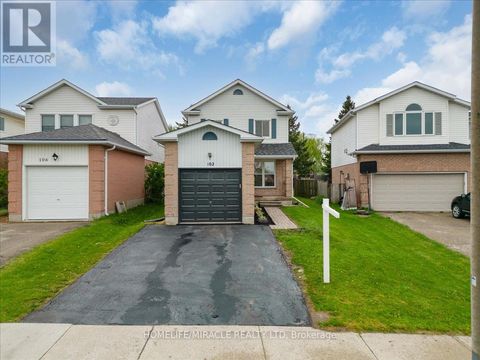 102 NORTHMANOR CRESCENT Kitchener ON N2N3C3