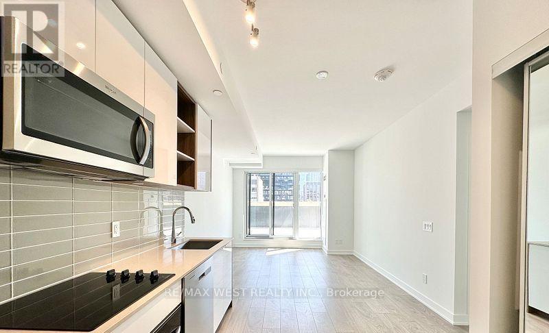 616 - 543 RICHMOND STREET W