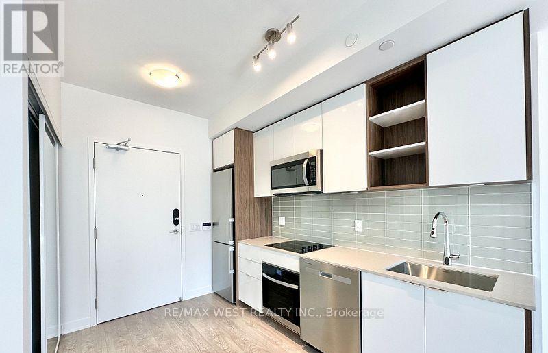 616 - 543 RICHMOND STREET W