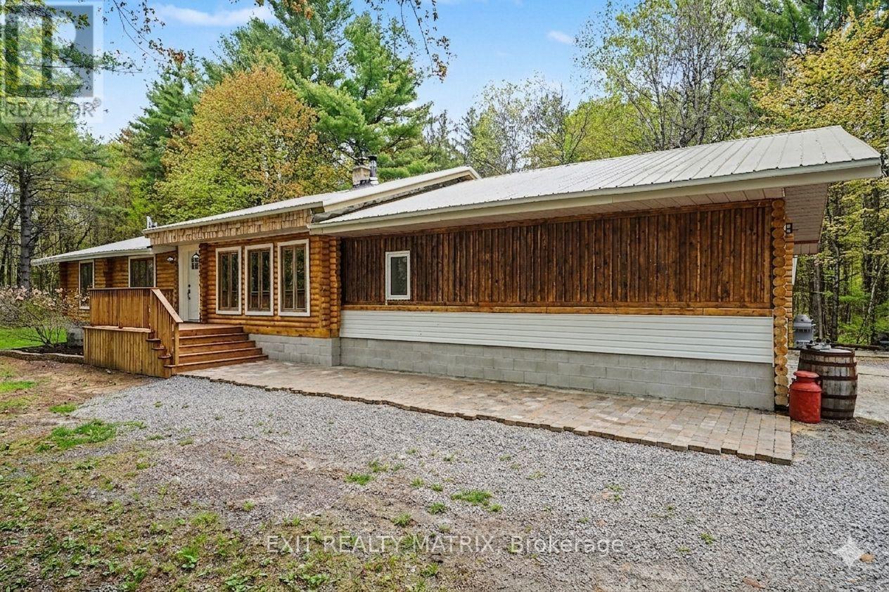 5749 SKAKUM ROAD - Photo 4