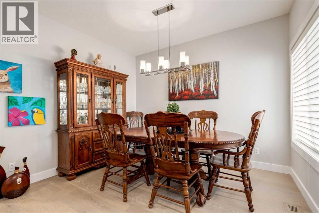 163 Cougarstone Court SW