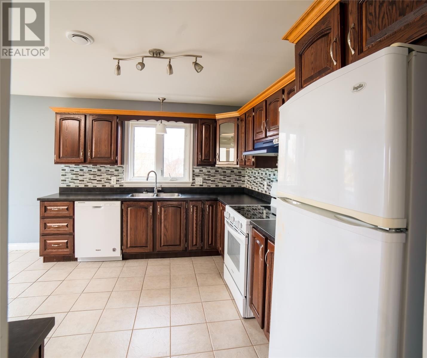 39 Joshwill Crescent