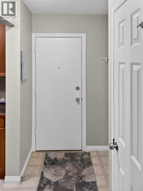 H202, 2004 13 Avenue N