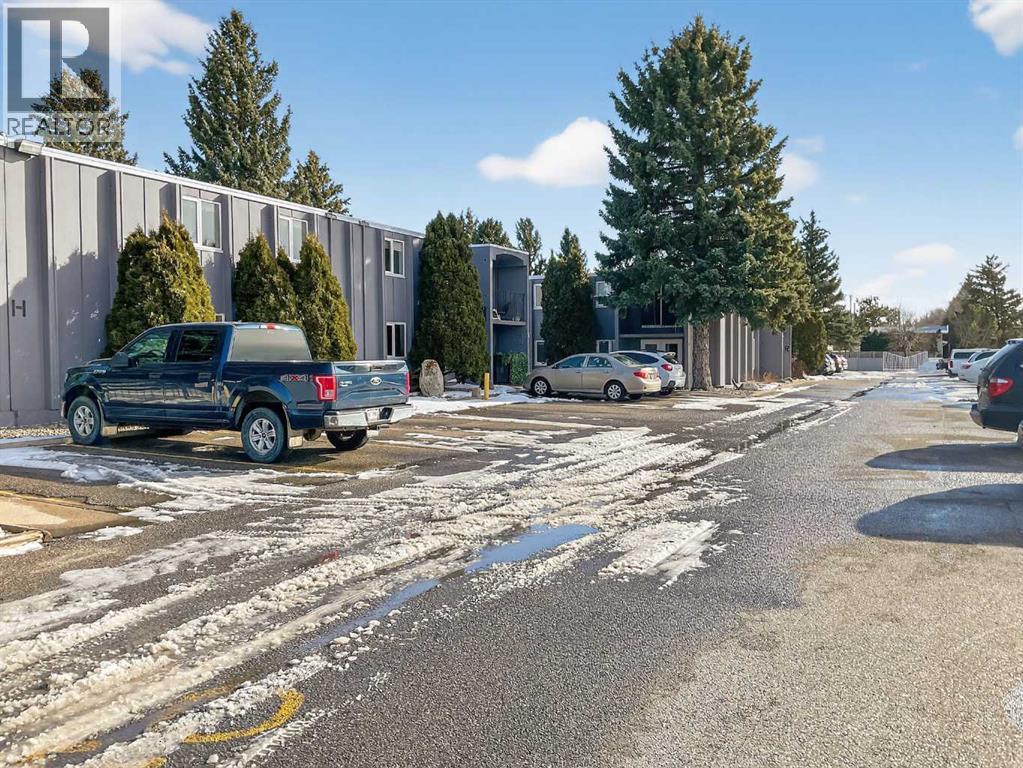 H202, 2004 13 Avenue N