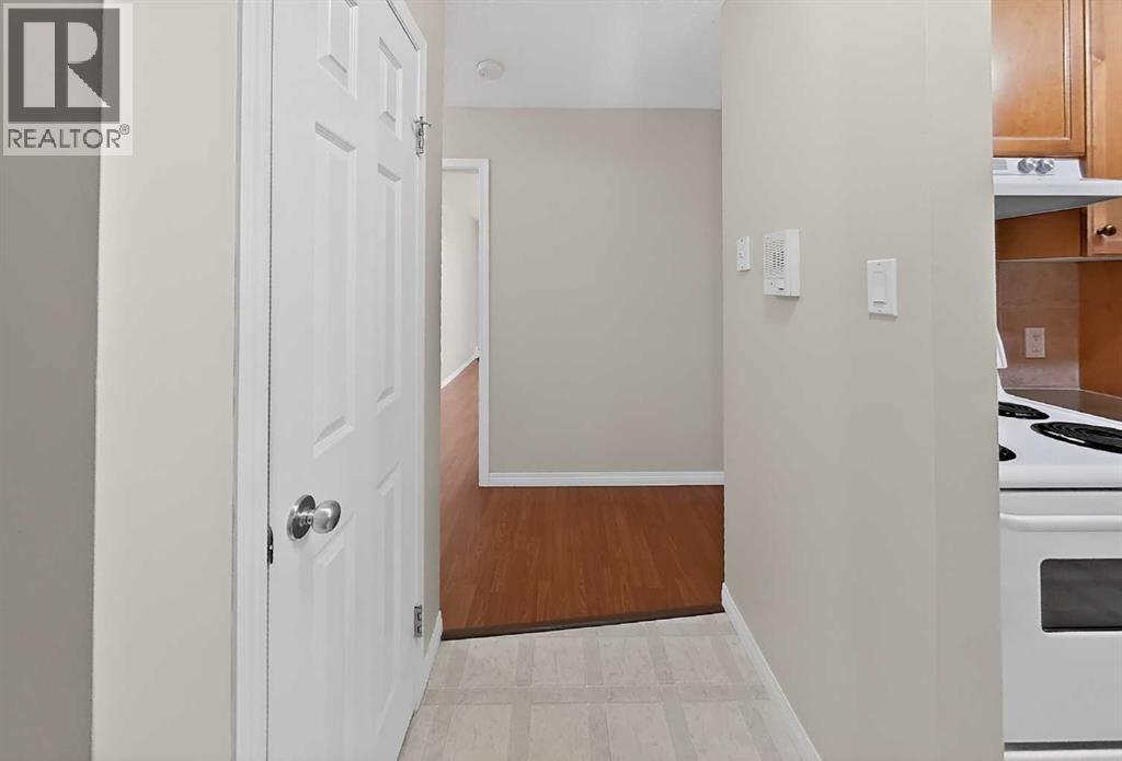 H202, 2004 13 Avenue N