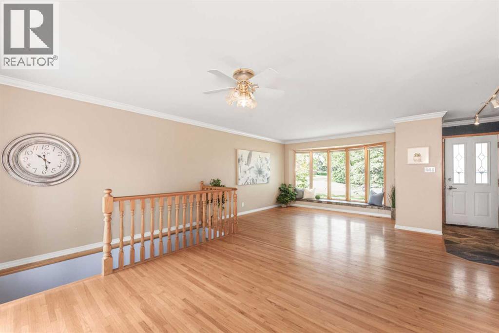 423 Spyhill Road NW