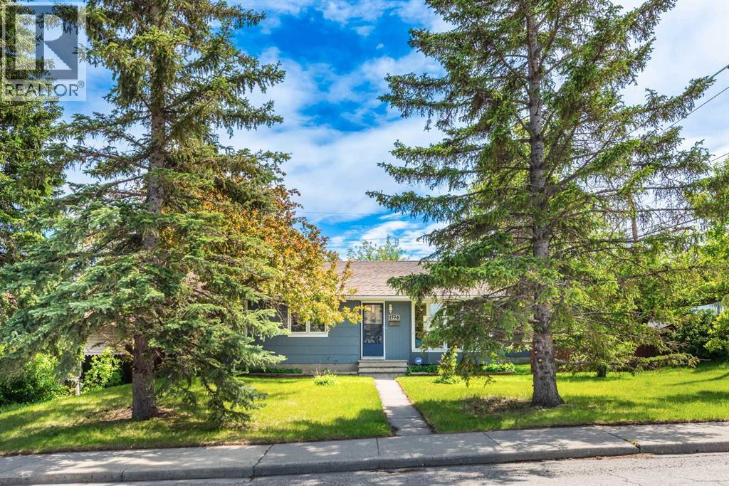 423 Spyhill Road NW