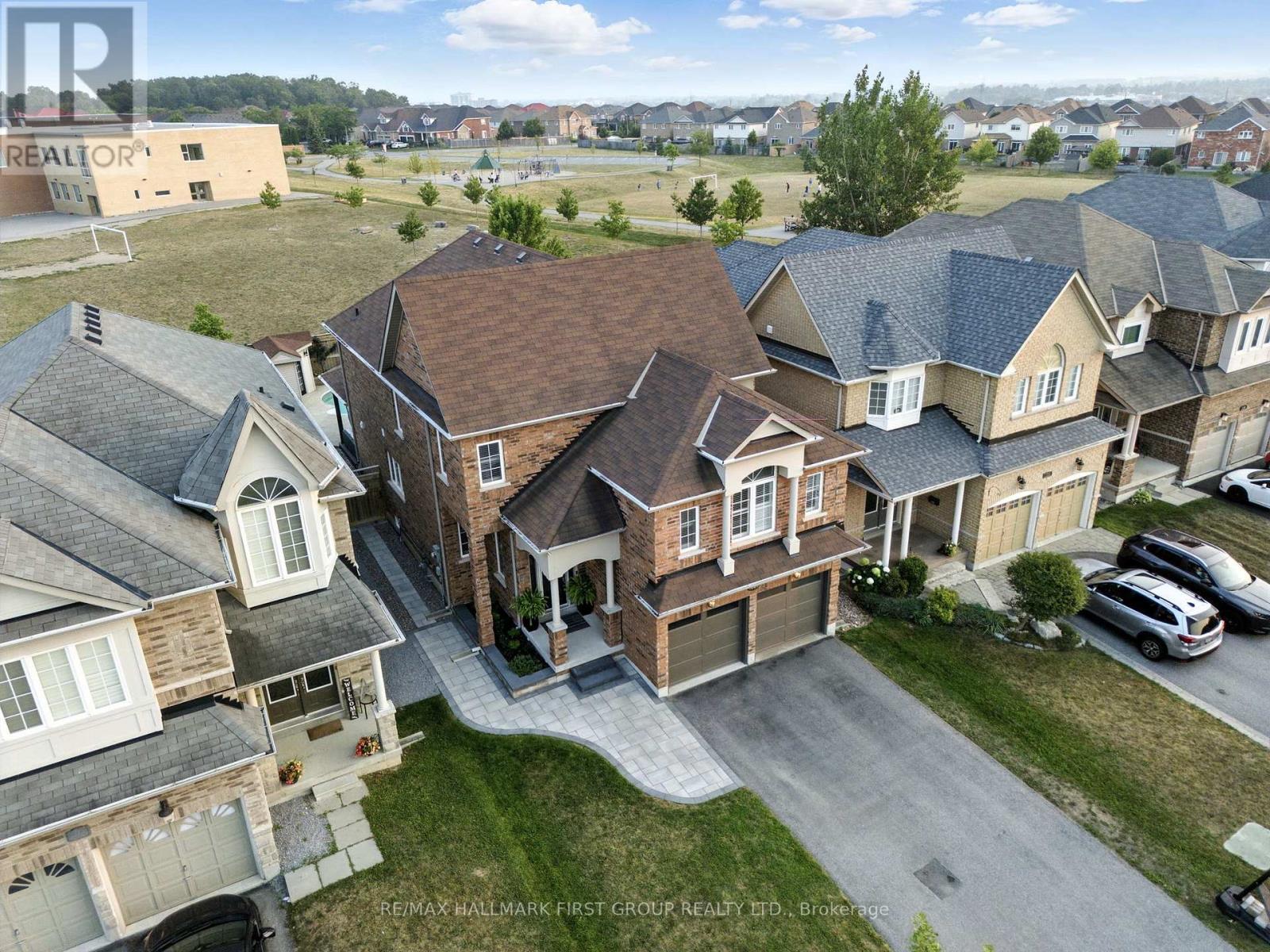 1886 RIVERTON COURT