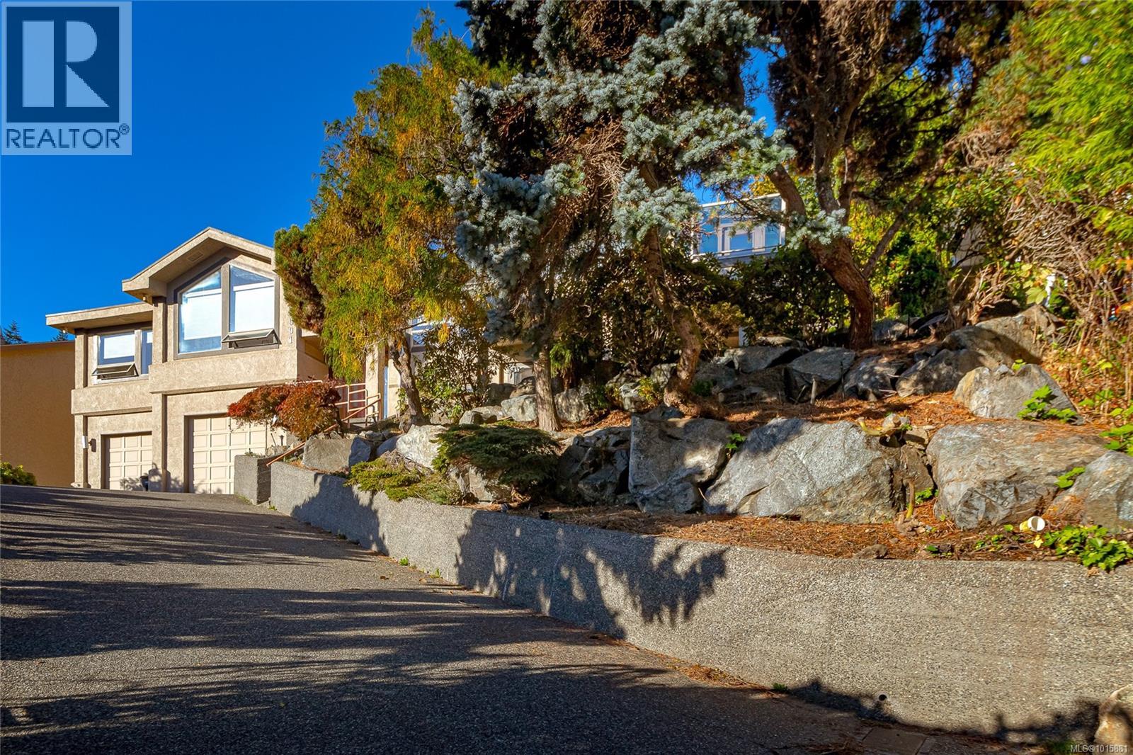 991 Seapearl Pl