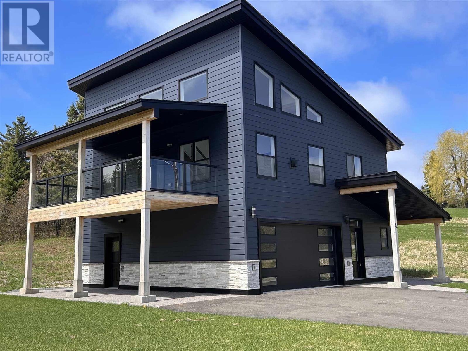 Photo 1 of 50 — 87 Anderson RD, Sault Ste. Marie, ON P6C6G5