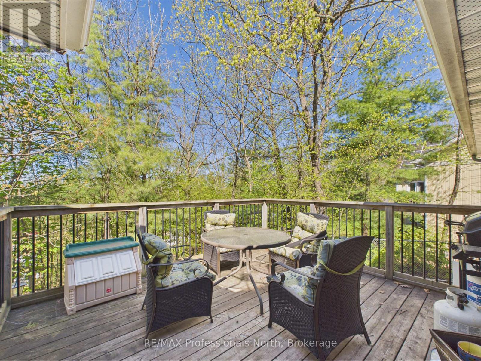 30 THE GRANITE BLUFF