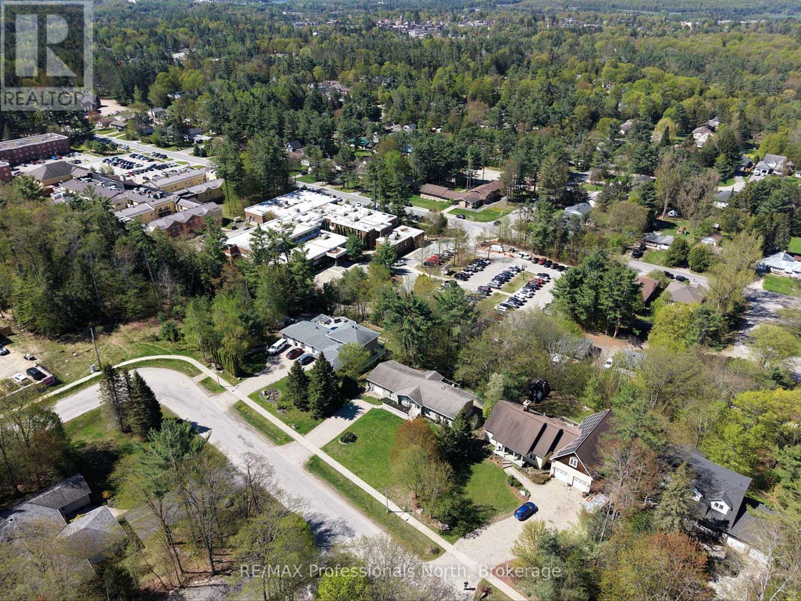 30 THE GRANITE BLUFF