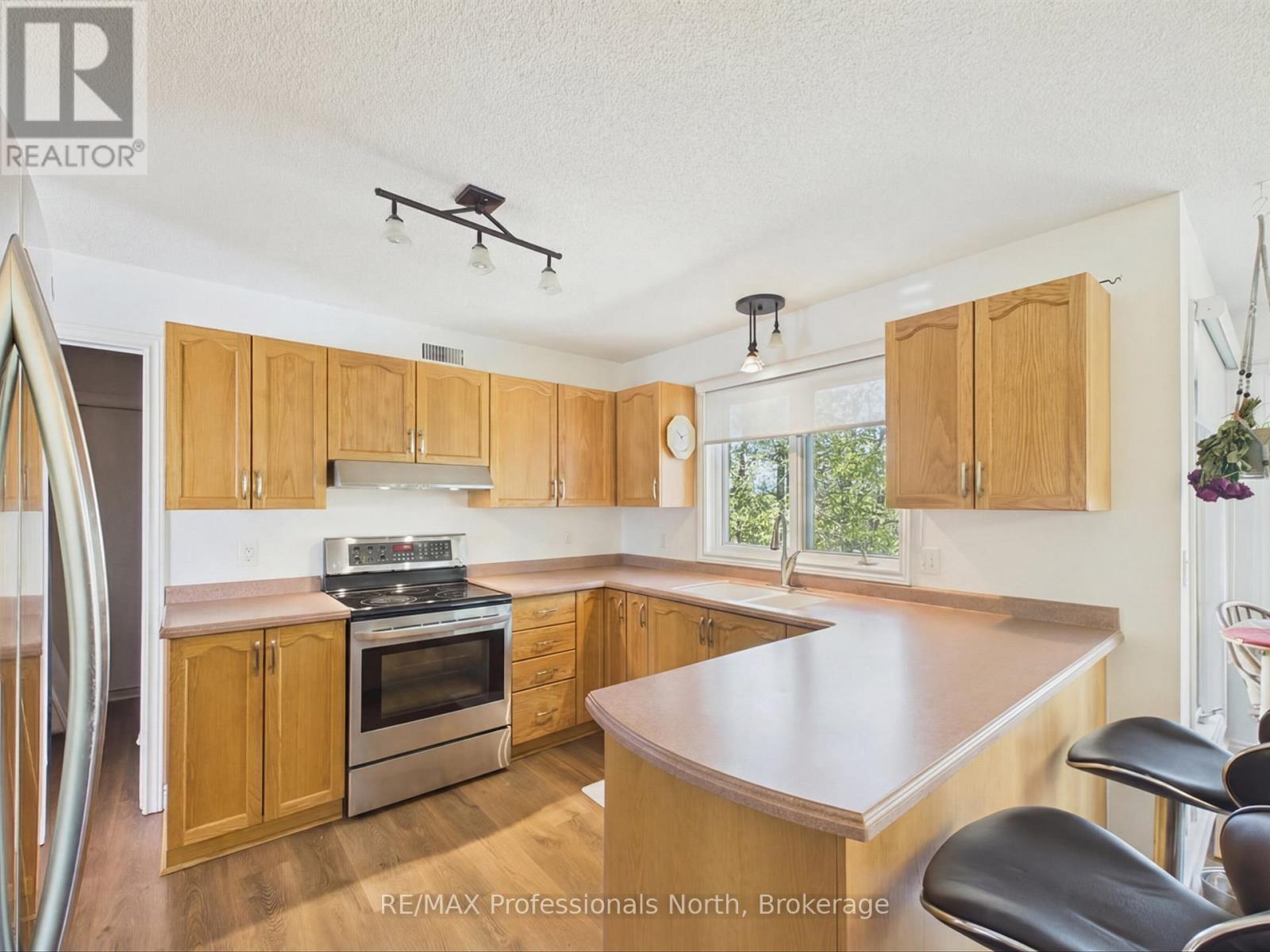 30 THE GRANITE BLUFF
