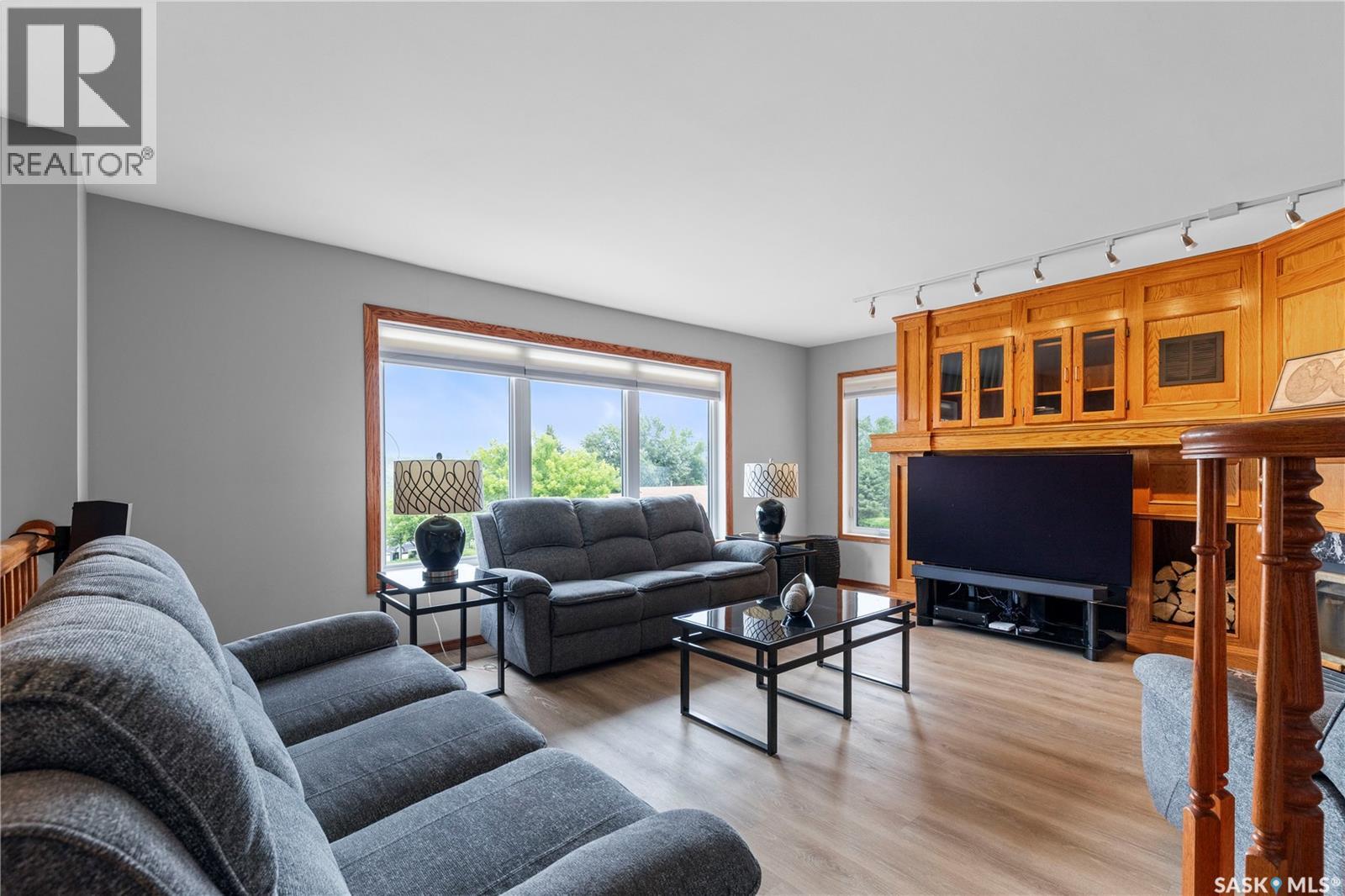 270 Prospect CRESCENT
