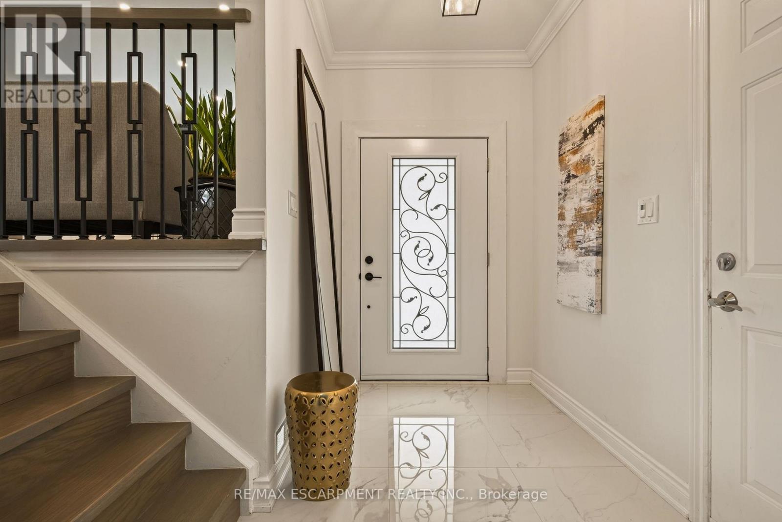9 FAIRVIEW PLACE