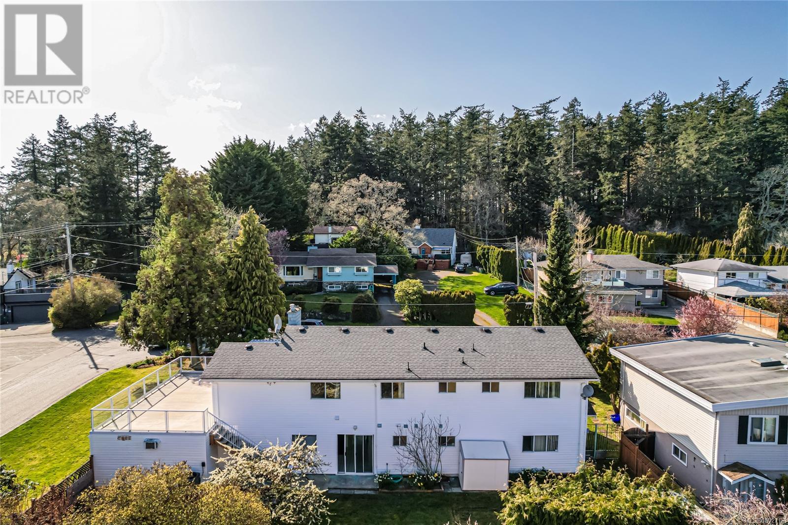 4251 Parkside Cres