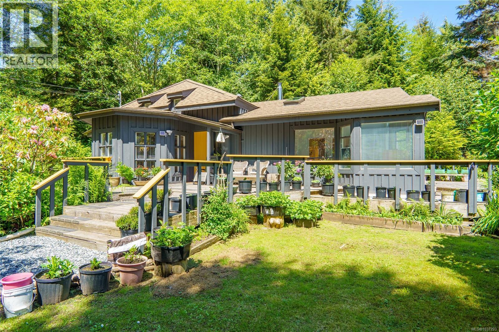1334 Chesterman Beach Rd