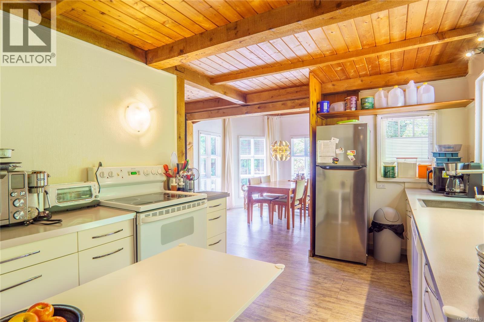 1334 Chesterman Beach Rd