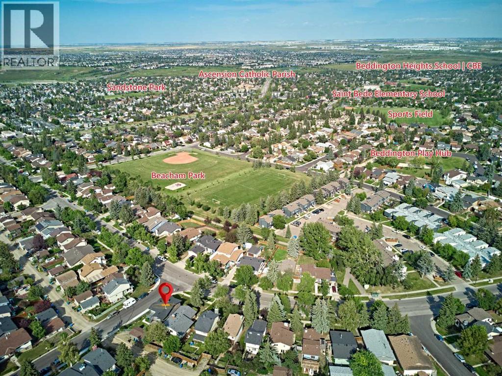 1371 BERKLEY Drive NW