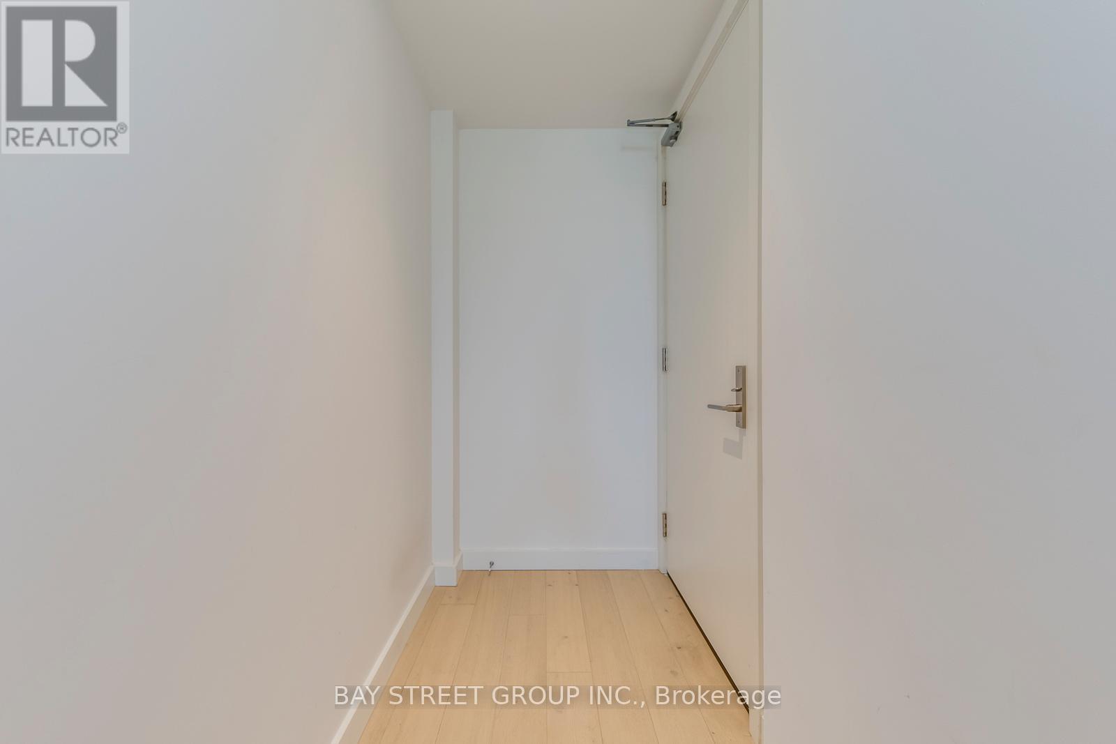 1907 - 81 WELLESLEY STREET E