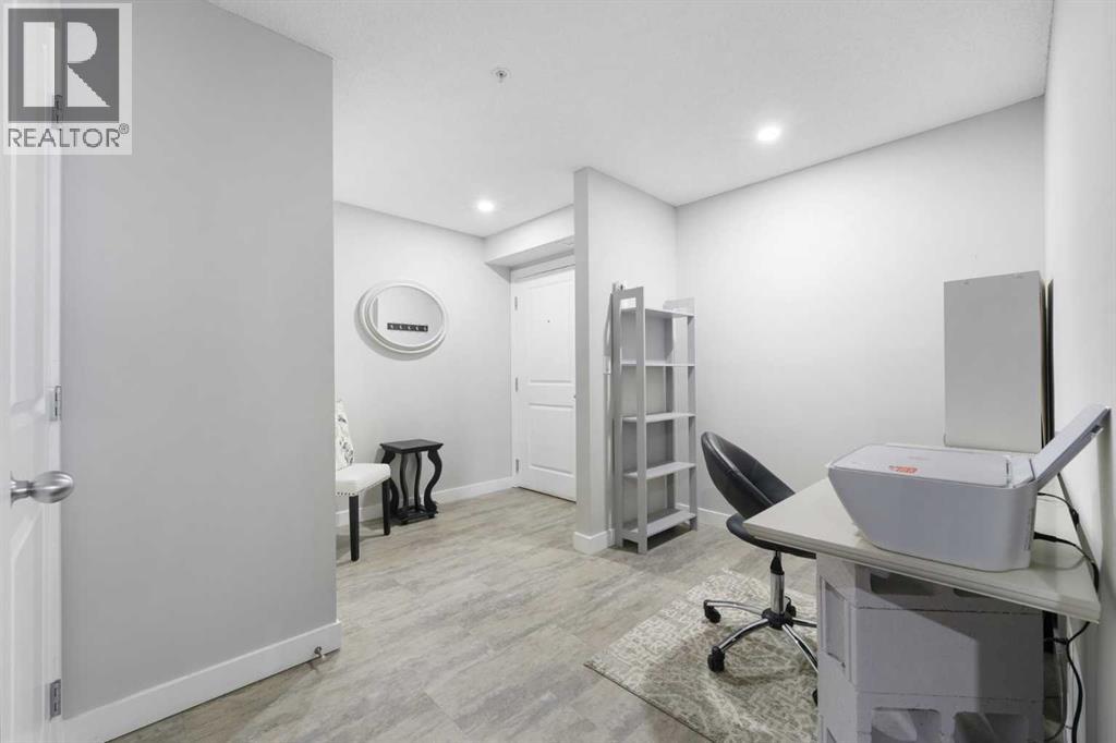 1219, 625 Glenbow Drive