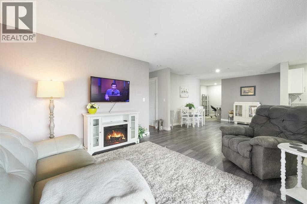 1219, 625 Glenbow Drive