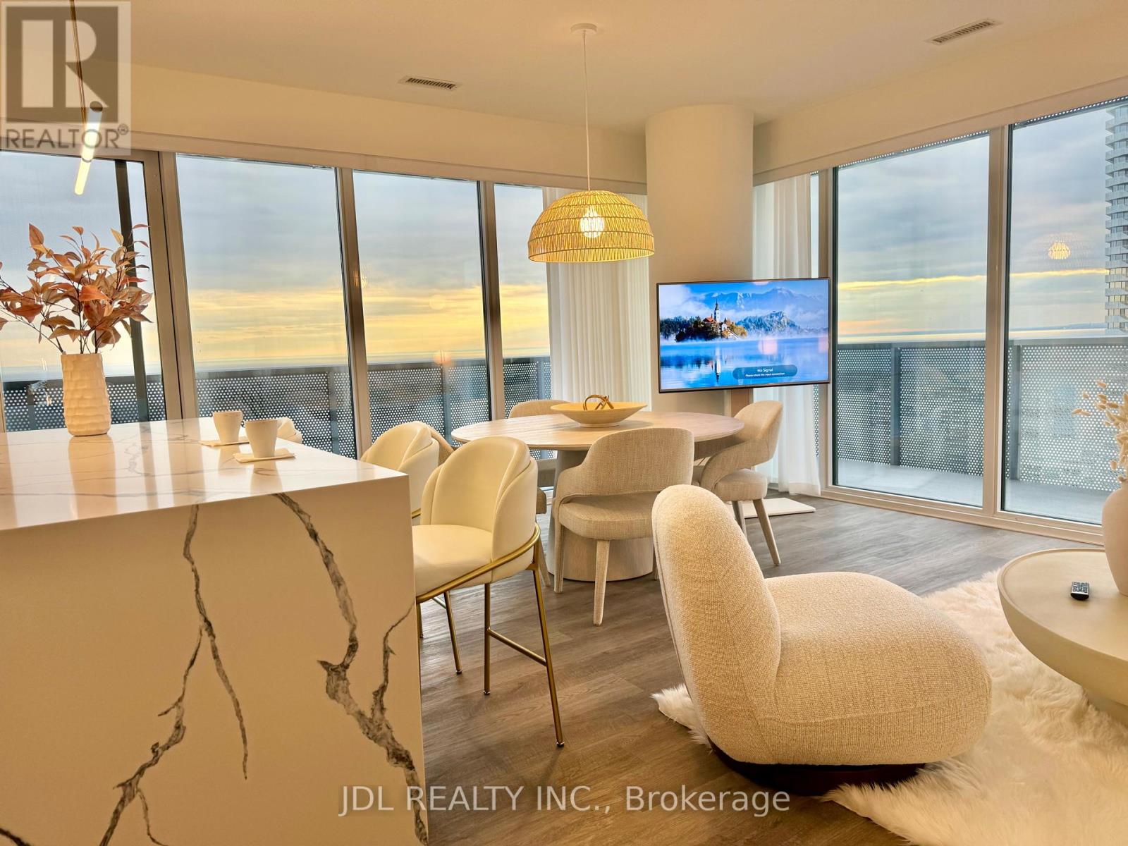 5811 - 55 COOPER STREET