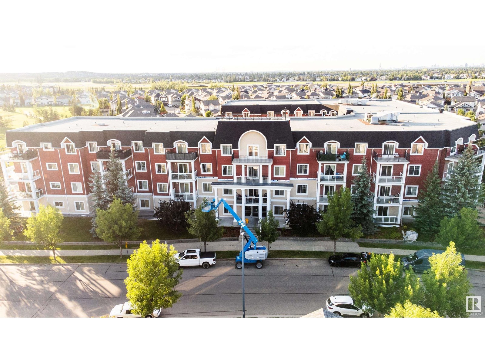 #117 226 Macewan road SW SW