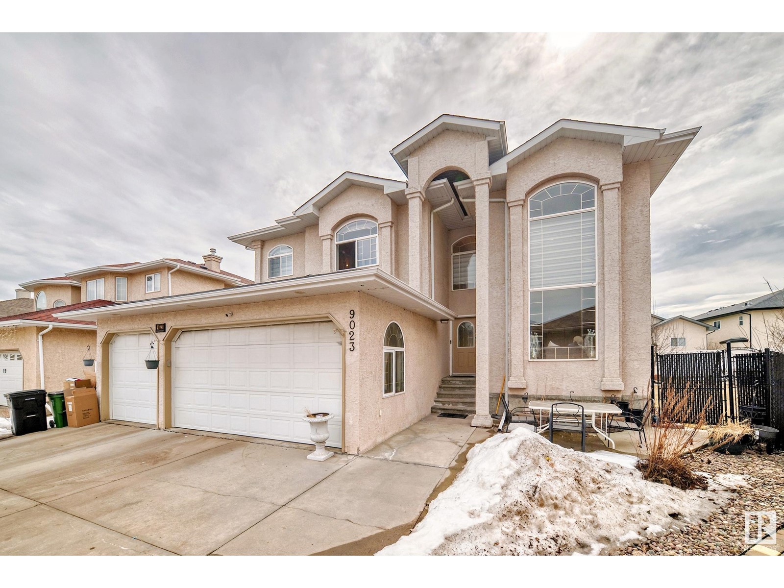 9023 156A AV NW