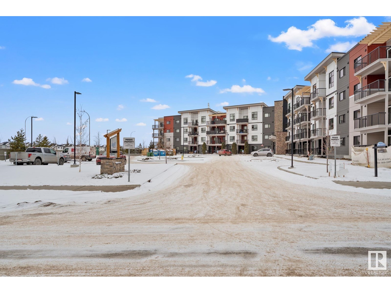 #220 1506 TAMARACK BV NW