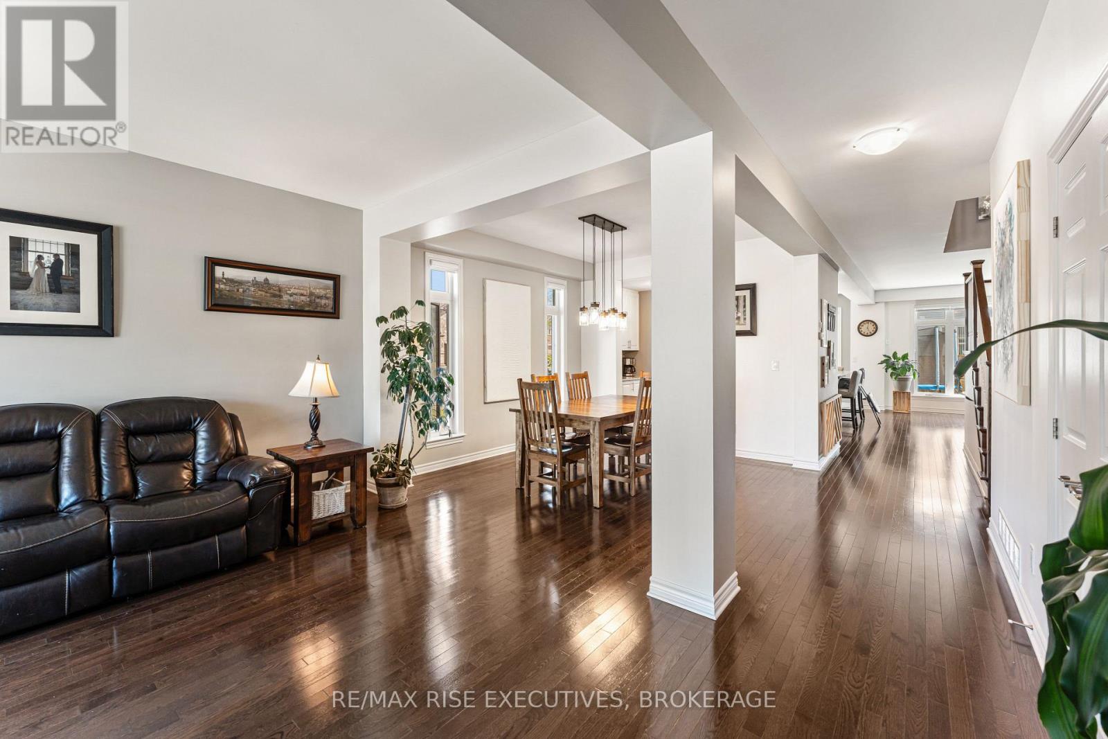 1118 WOODHAVEN DRIVE