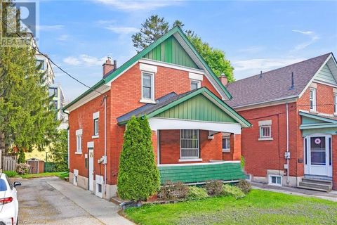 7 STAHL Avenue Kitchener ON N2H5R5