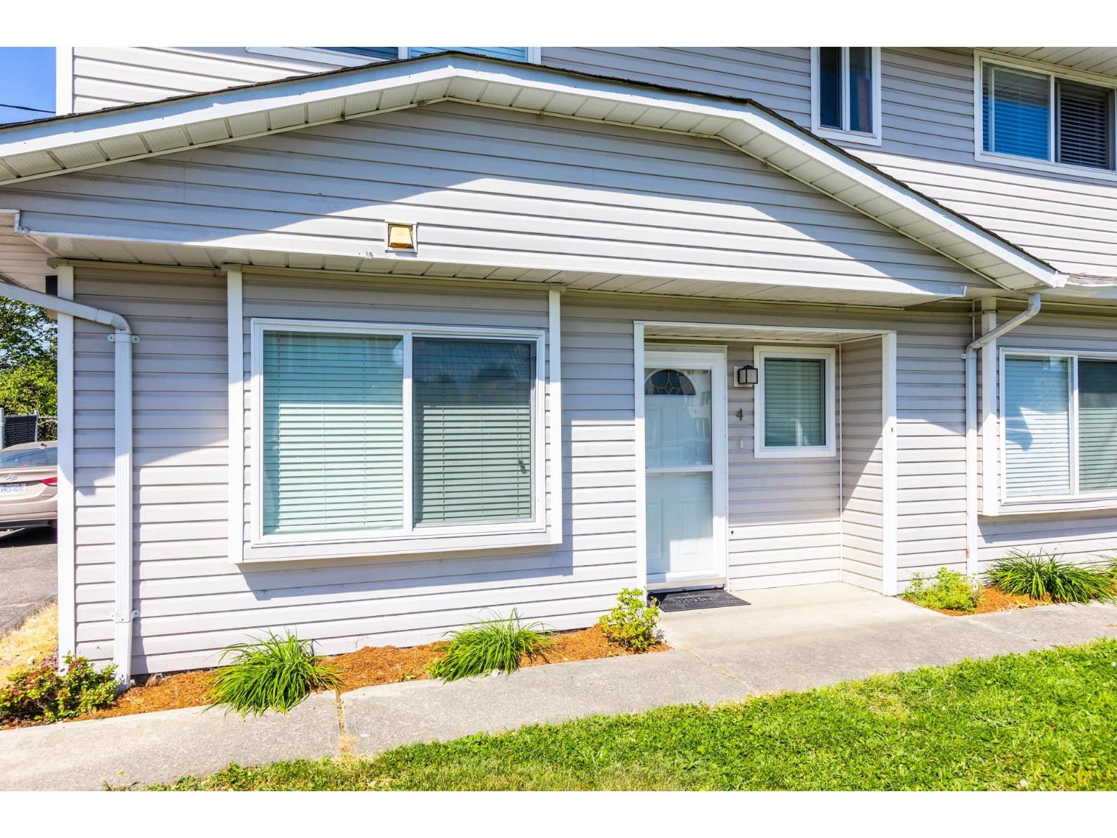 1-4 9145 CHARLES STREET|Chilliwack Proper East