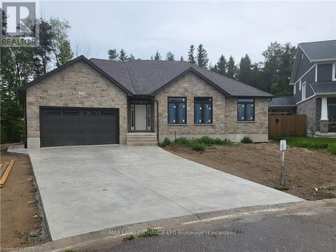 772 CAMPBELL AVENUE Kincardine ON N2Z1W1