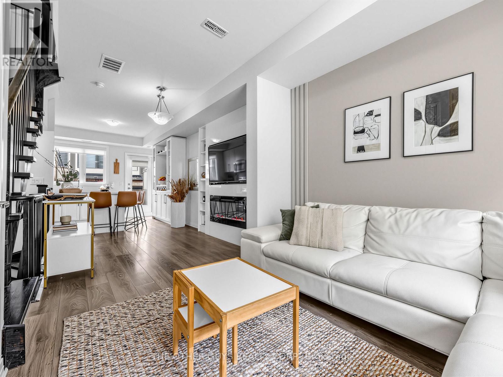 3 - 60 THOMAS MULHOLLAND DRIVE