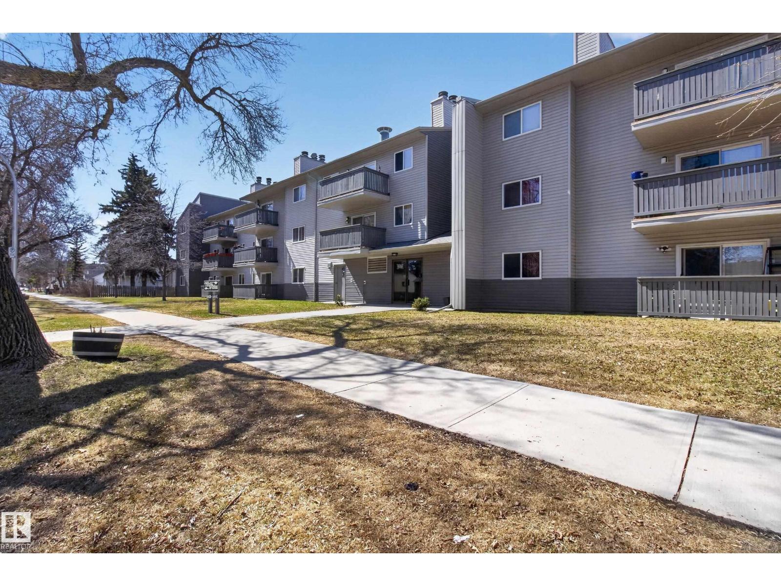 #211 10838 108 ST NW