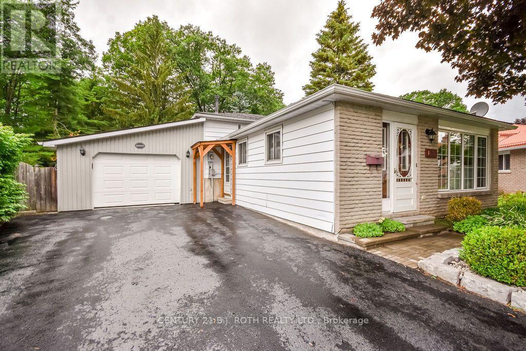 1037 GLEN EAGLES CRESCENT