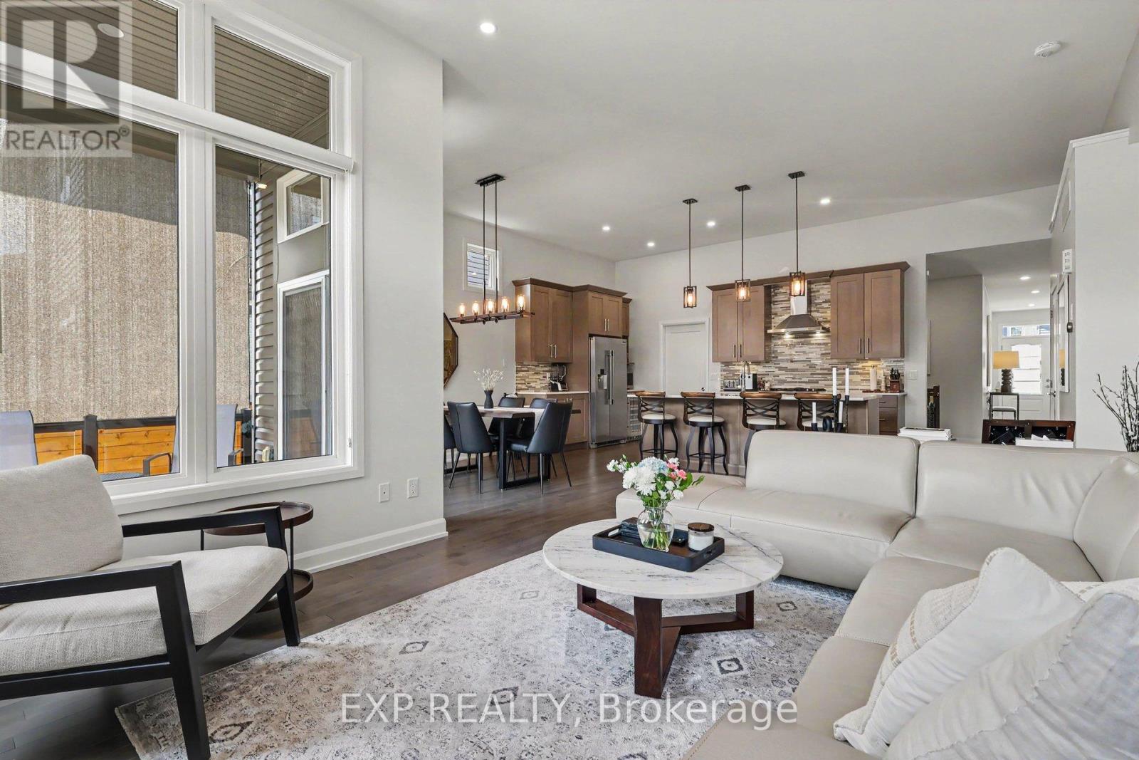 50 ZAATIIK GROVE