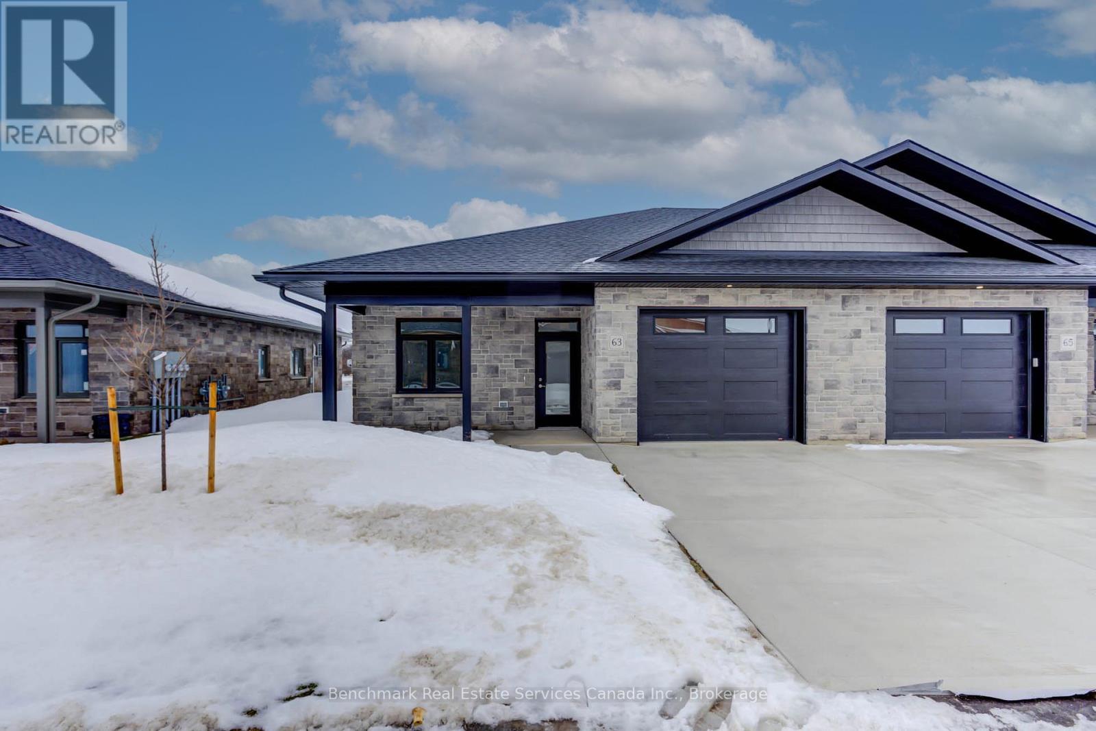 63 CAVALIER CRESCENT