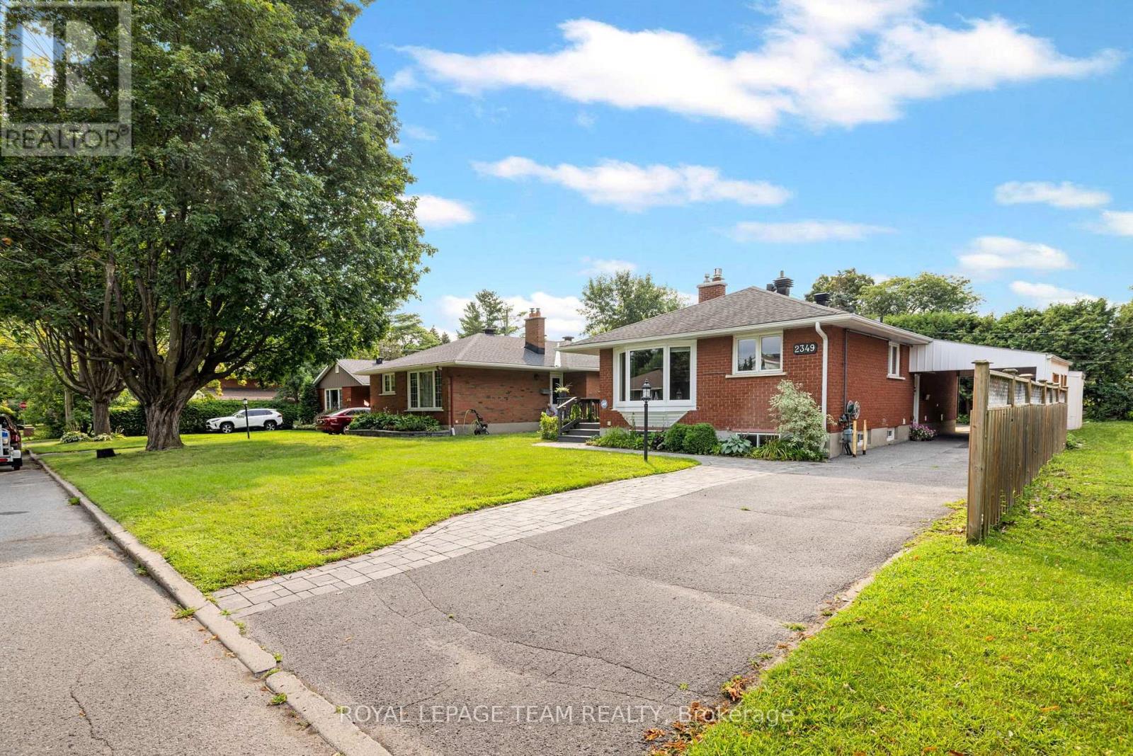 2349 EDWIN CRESCENT