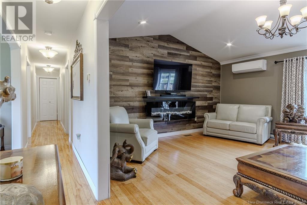 14 Nina Street