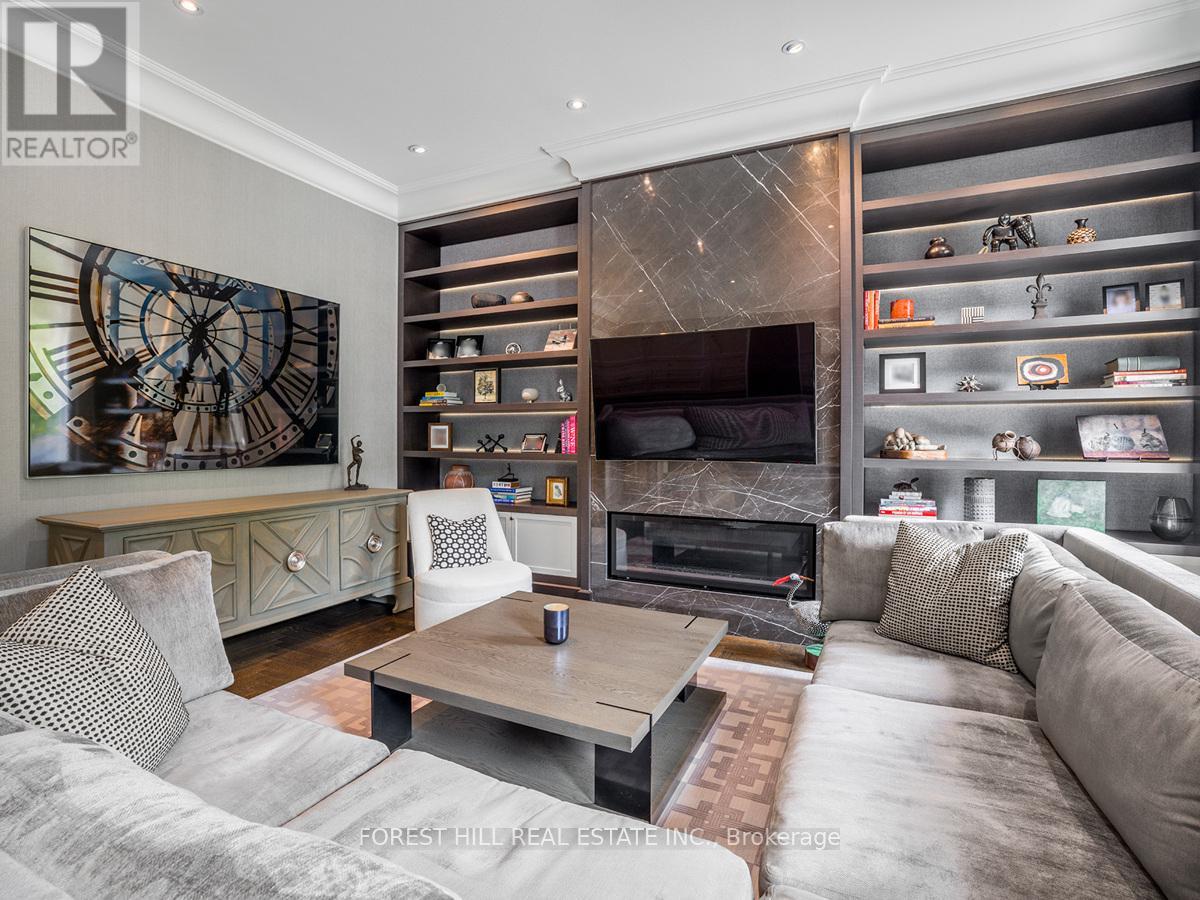 19 VESTA DRIVE