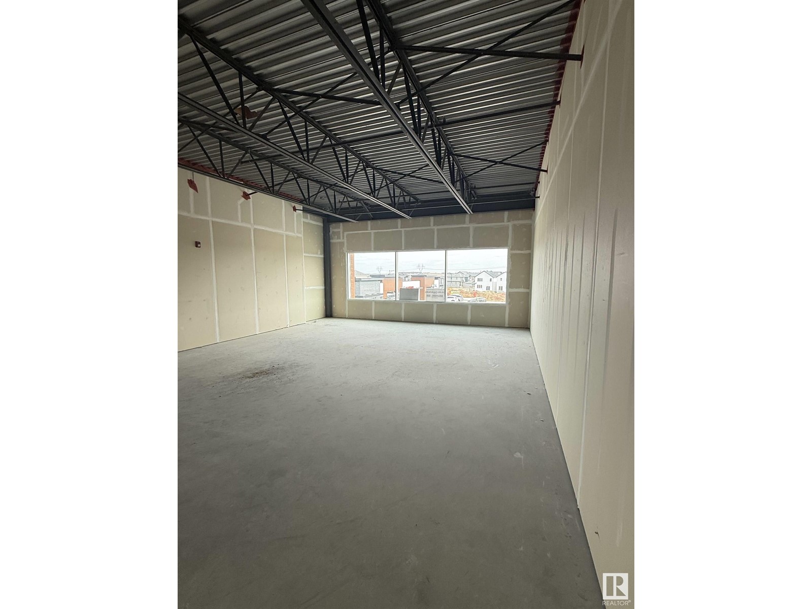 #201 8311 CHAPPELLE WY SW