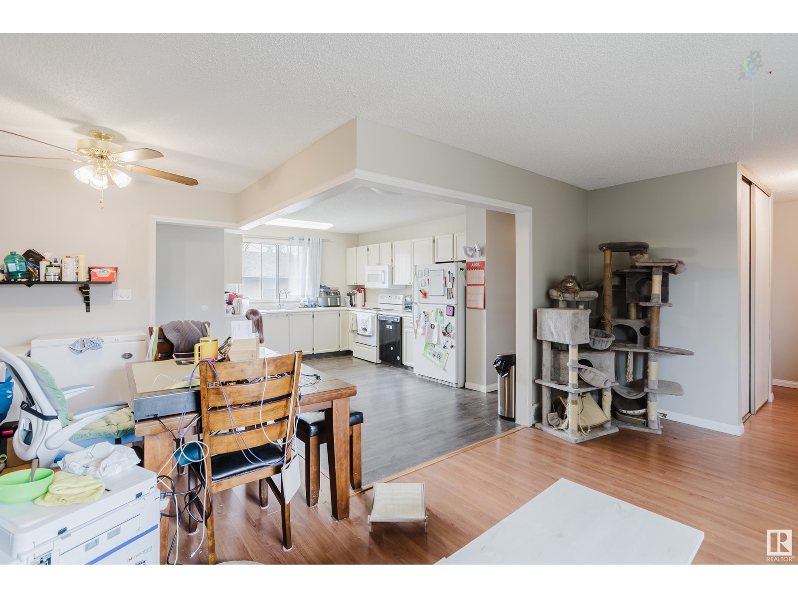 10829 32A AV NW