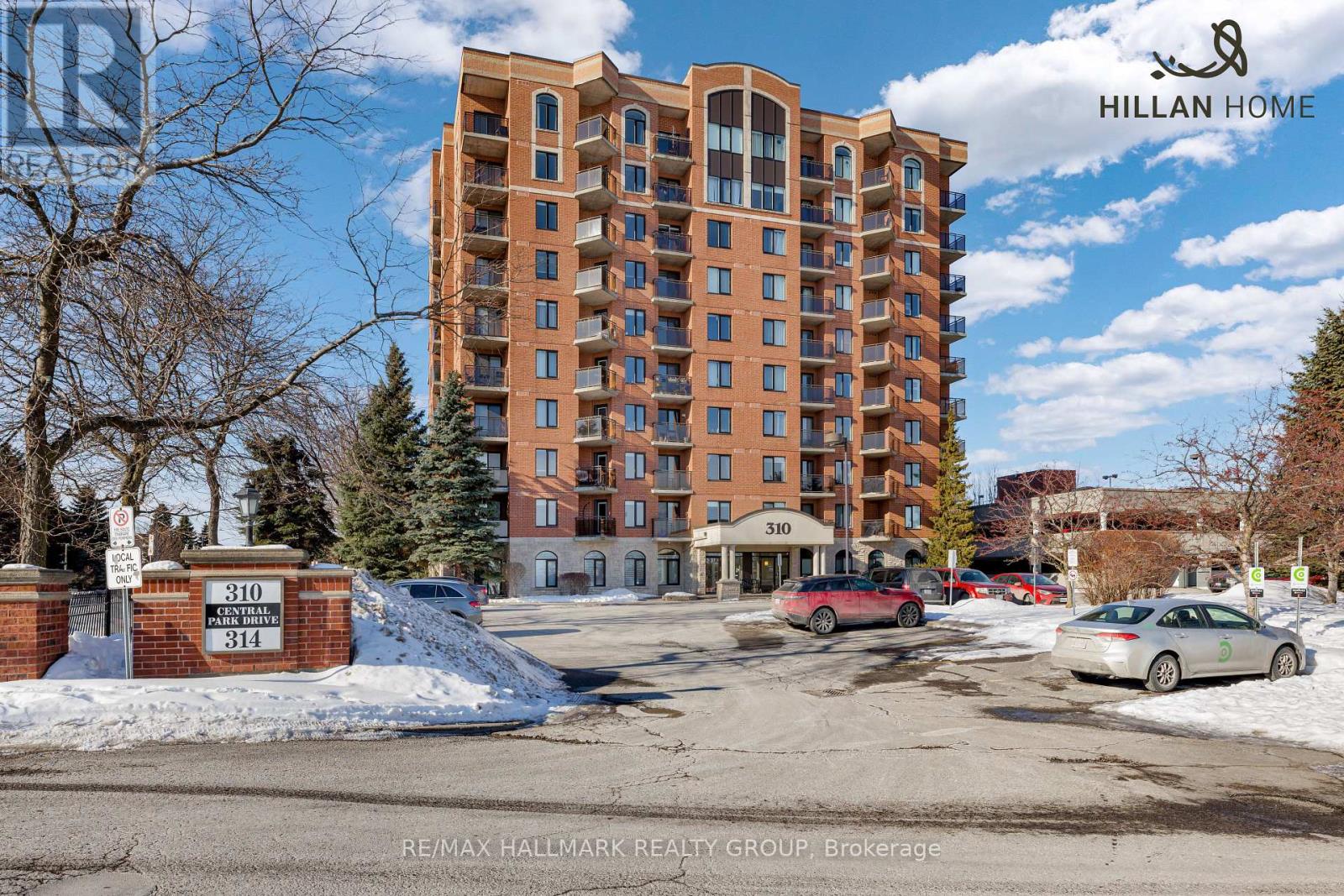 4E - 310 CENTRAL PARK DRIVE