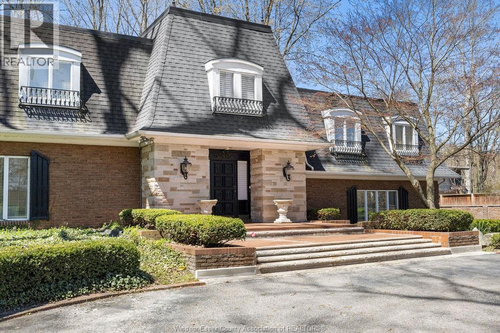 1255 TANGLEWOOD COURT