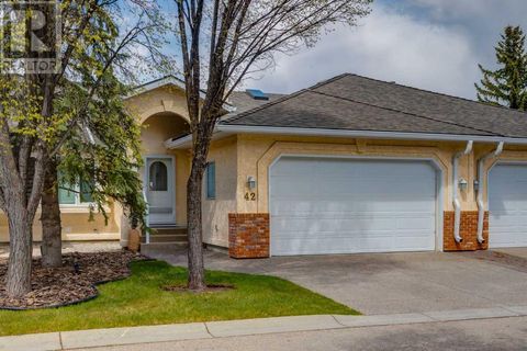 42 Edgevalley View NW Calgary AB T3A5N9