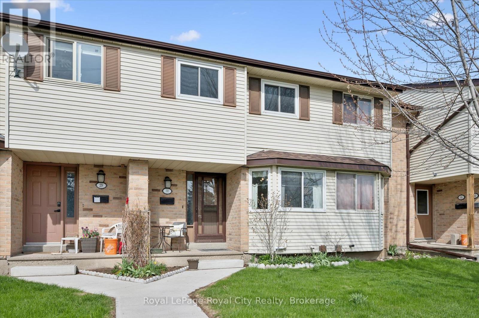 30 - 40 SILVERCREEK PARKWAY N
