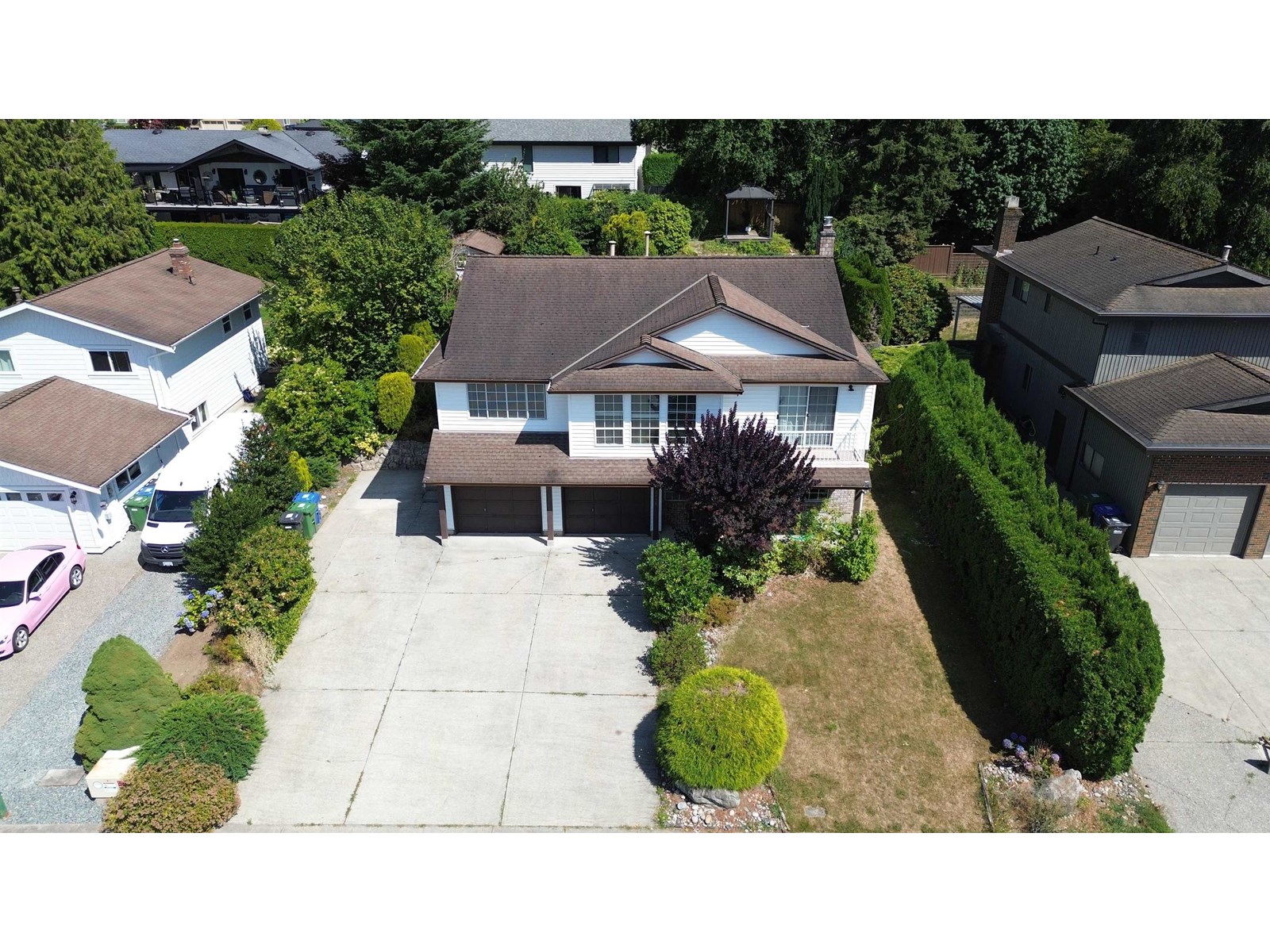 2138 ESSEX DRIVE