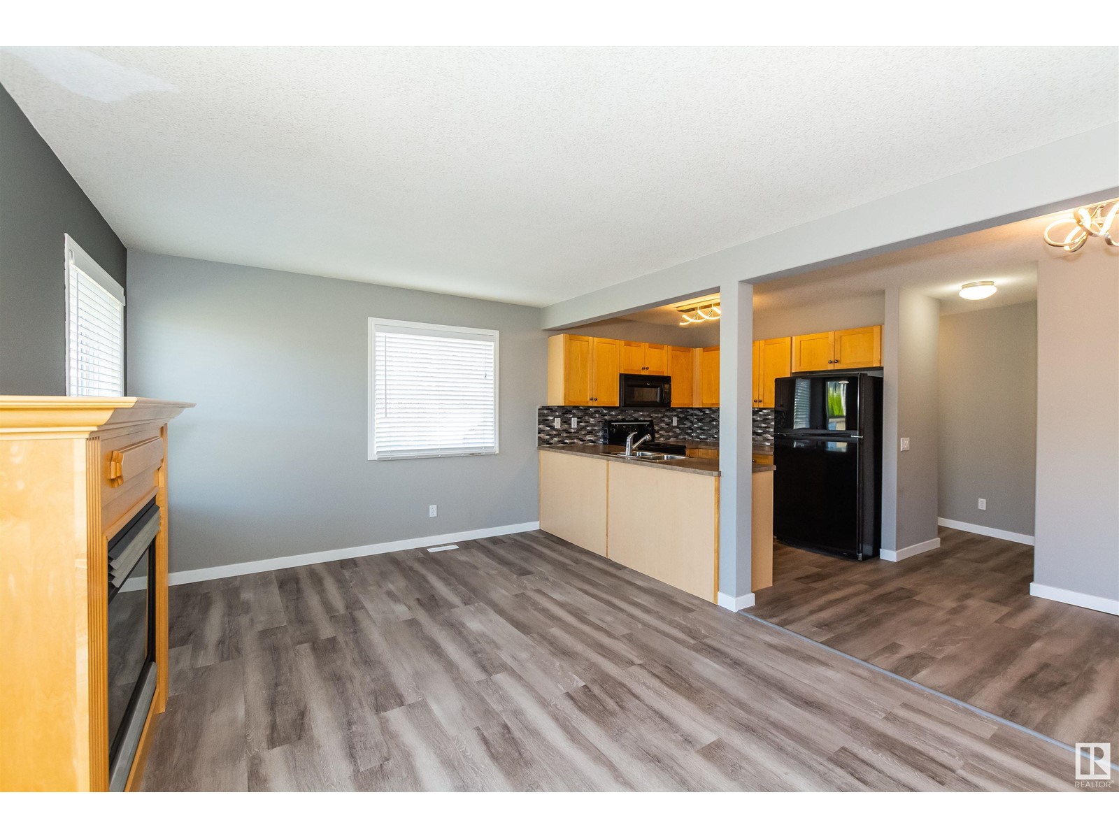 #150 230 EDWARDS DR SW